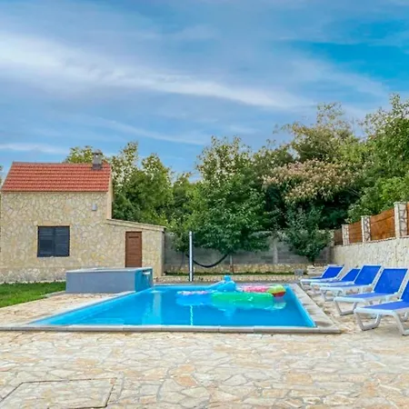 Lucija By Interhome